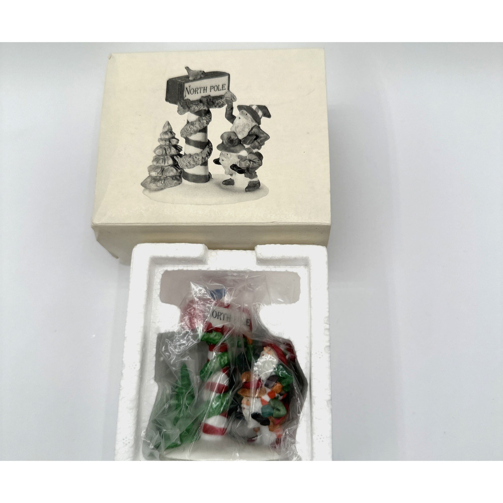 Dept 56 Heritage North Pole Trimming The North Pole Accessory Figure #5608-1